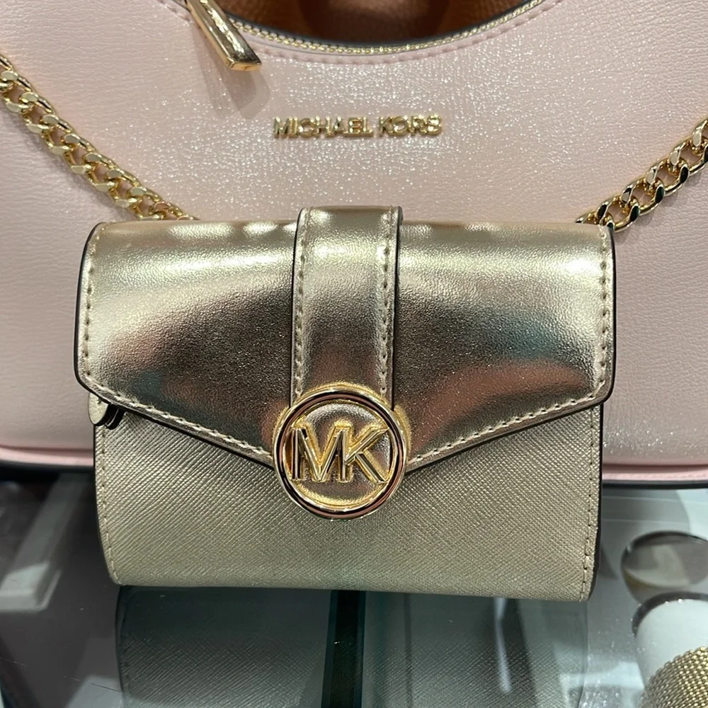 MICHAEL KORS CARMEN MEDIUM LOGO AND FAUX LEATHER WALLET PALE GOLD  NWT